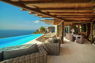 M11 - King and Queens Villa - Luxury Villa with pool & gym - 2