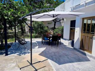 Vacation home with garden - Povljana - 4