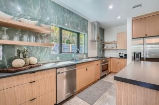 Villa Vogue - Designer Finishes Meet Open Living in Sunshine Park - West Palm Beach - 5