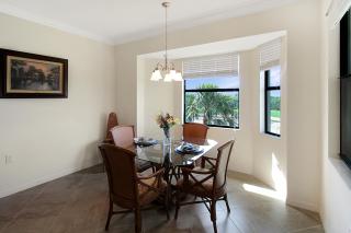 Lakewood National 4th floor condo with lake and golf coarse views - Green View Getaway - Lakewood Ranch - 7