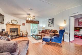 Near Historical Sites Quiet St Helena Island Home - St. Helena Island - 7