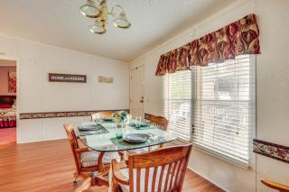 Near Historical Sites Quiet St Helena Island Home - St. Helena Island - 4