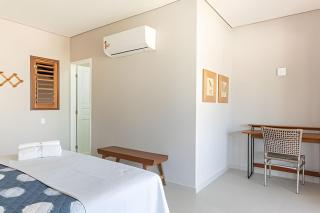 Casa Lú | 5 Suítes | 80m da Praia | Até 18 pessoas - 1