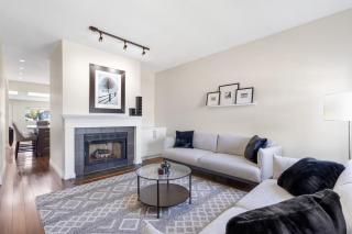 Family-Friendly 3BR Home - Vancouver - 8