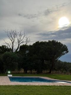 Johnny Jo Villa - Aigio - 1