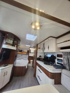 Caravan Hobby - 2