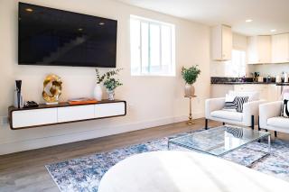 Modern 5-bedroom House FREE parking - Los Angeles - 3