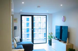 Stunning Cosy with Pool & Spa by Central London - Londra - 0