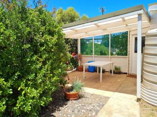 Catalina Cottage - Port Moonta - 4