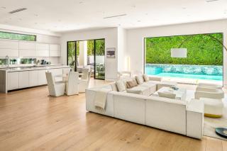 Luxurious Retreat - Modern House with Pool - Los Ángeles - 4