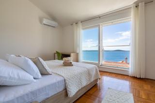 Villa Danijela with private Jacuzzi and parking - Voluja - 9