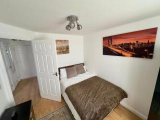 Sianavi Apartments - Caspian Way, Purfleet - Purfleet - 7