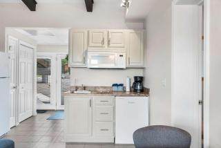 Little Dipper - Cozy Condo for 6 with Resort-style Amenities - Kimberling City - 1
