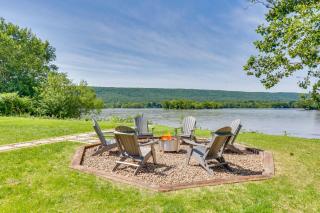 Steps to Susquehanna River Hot Tub Hideaway! - 0