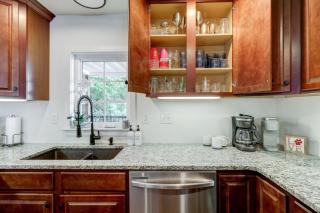 The Riverfront Serenity Lodge - York - 7