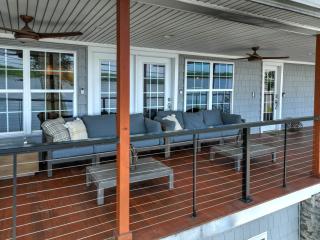 The Riverfront Serenity Lodge - York - 1