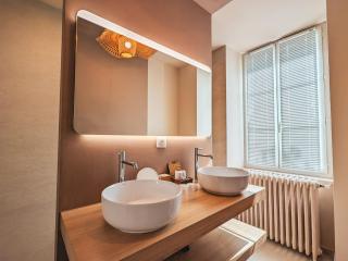 Maison de maître avec jardin, spa et parking au cœur de Châteauroux - FR-1-591-322 - Châteauroux - 6
