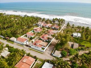Villa Nakär - Oceanfront Luxury Villa in Playa Amatecampo, El Salvador - La Esmeralda - 0