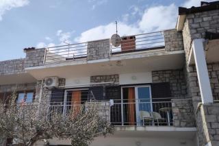 Apartments by the sea Stomorska, Solta - 24449 - Stomorska - 0