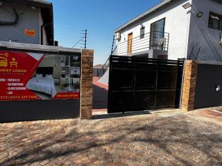 Swiss Guest Lodge - 0