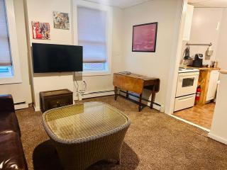 1 Bedroom Downtown Portland - Portland - 4