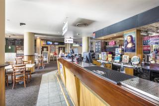 Nightcap at Pritchards Hotel - Mount Pritchard - 1