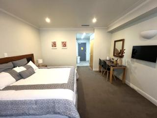 Spacious City Studio Stay - Modern with Extras - Auckland - 8