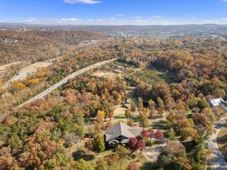 The Cabin at Rock Canyon - Branson - 6