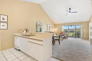 Spring Creek Escape - Balcony with Views - Branson - 3