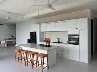 The Blue Zone Villa - - 7