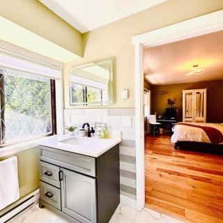 Oceanside Manor - Golf Course View - Qualicum Beach - 1