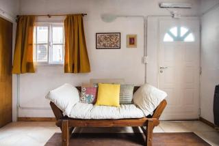 Pequeña casita con balcón privado - Buenos Aires - 9