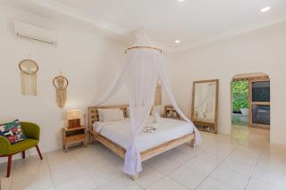 Cezanne Villa by Betterplace - Seminyak - 8