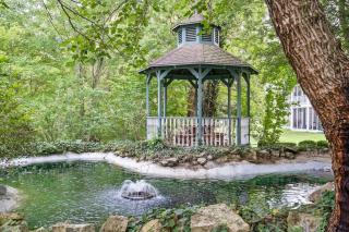 Bungalow on the Bluffs with Resort Amenities - 5