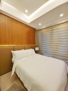 Hidden Zen 1 BR Haven Mckinley hill at The Florence - Manila - 1