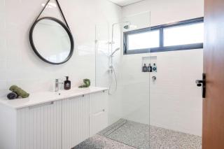 Alli-belle Take Two - Oceanstays - Yamba - 7