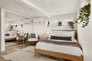 Tide House - Unit E - Modern Seaside Studio w Parking - El Segundo - 3