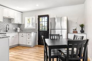 Quaint 3 Bedroom Wentzville Retreat - Wentzville - 1
