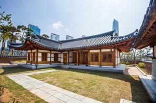 Gyeongwonjae By Walkerhill - 4