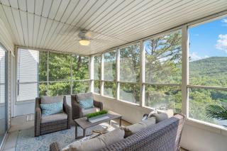 Lakeview Enchantment with Balcony - Branson - 8