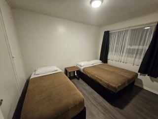 Rockfield Motel - 6