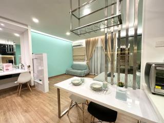 Symphony Tower - Studio, High Floor, Self Check in, Free Parking, Free Netflix, 200mbps WIFI WIFI - 7