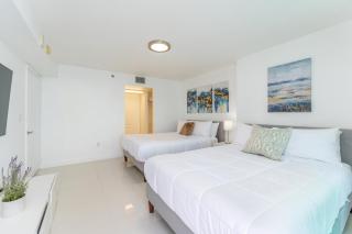 Bright and Cozy 2BR at Brickell, Free Parking - 5