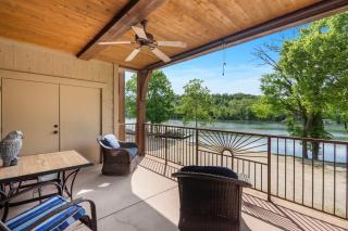 Serenity Escape by the Lake - Condo for 6 with Resort-style Amenities - 8