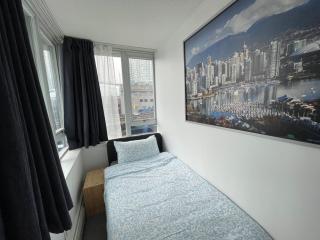 Lucy's House - Vancouver - 3