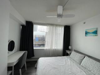 Lucy's House - Vancouver - 8