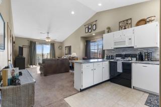Lake Livin' - Incredible Views - Branson - 9