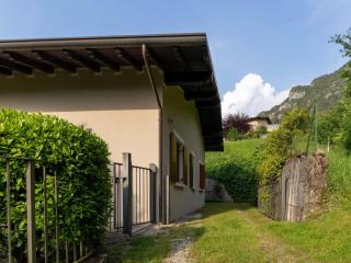 Cozy Holiday Home in Idro Lombardy with Private Garden - 7