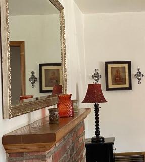 Charming Tarzana Retreat - Cozy 3 Bedroom Home - 8