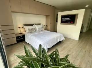 Unicentro Apartamentos, WiFi y Parking Gratis - Bogotá - 0